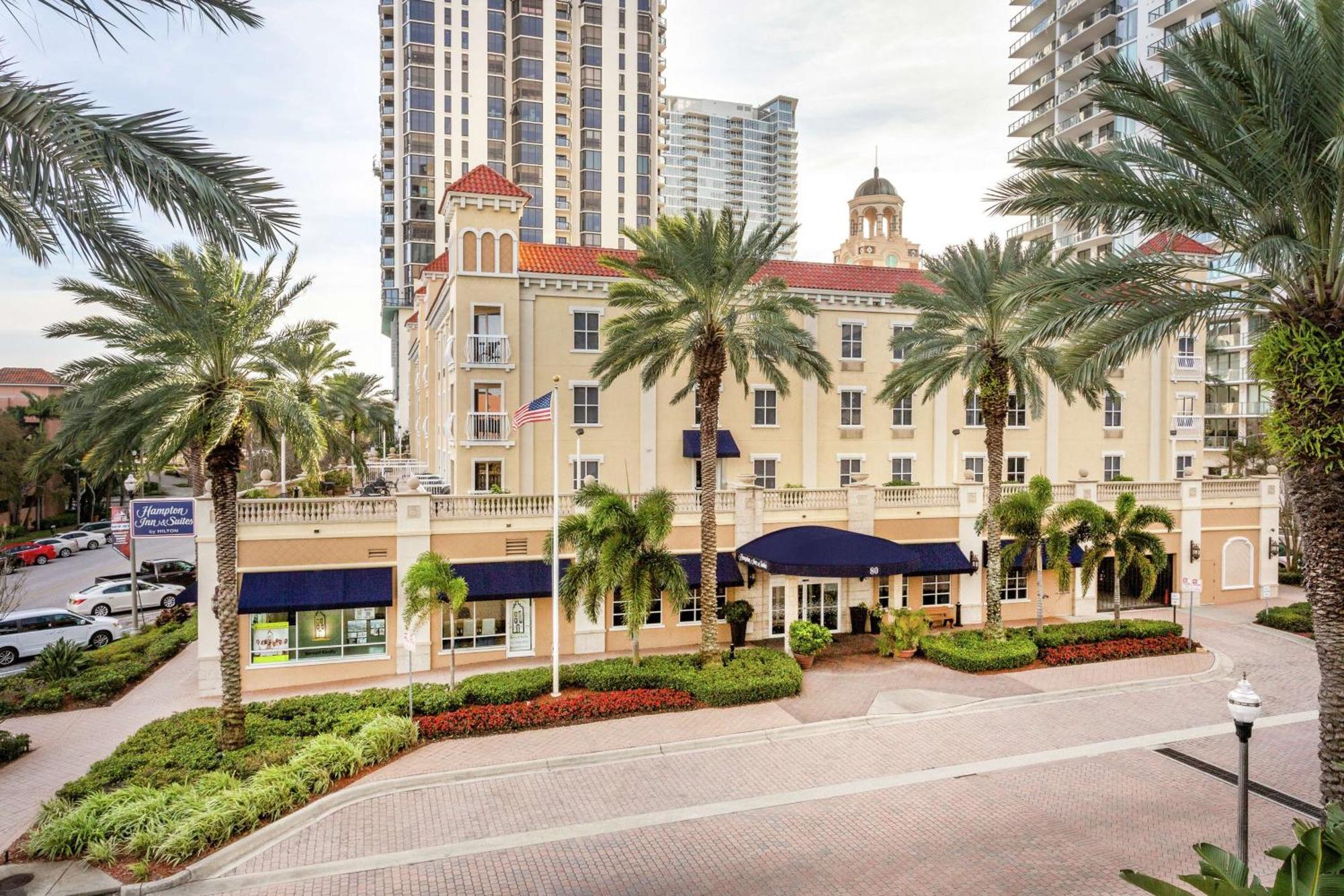 Hampton Inn & Suites St. Petersburg/Downtown Exterior foto