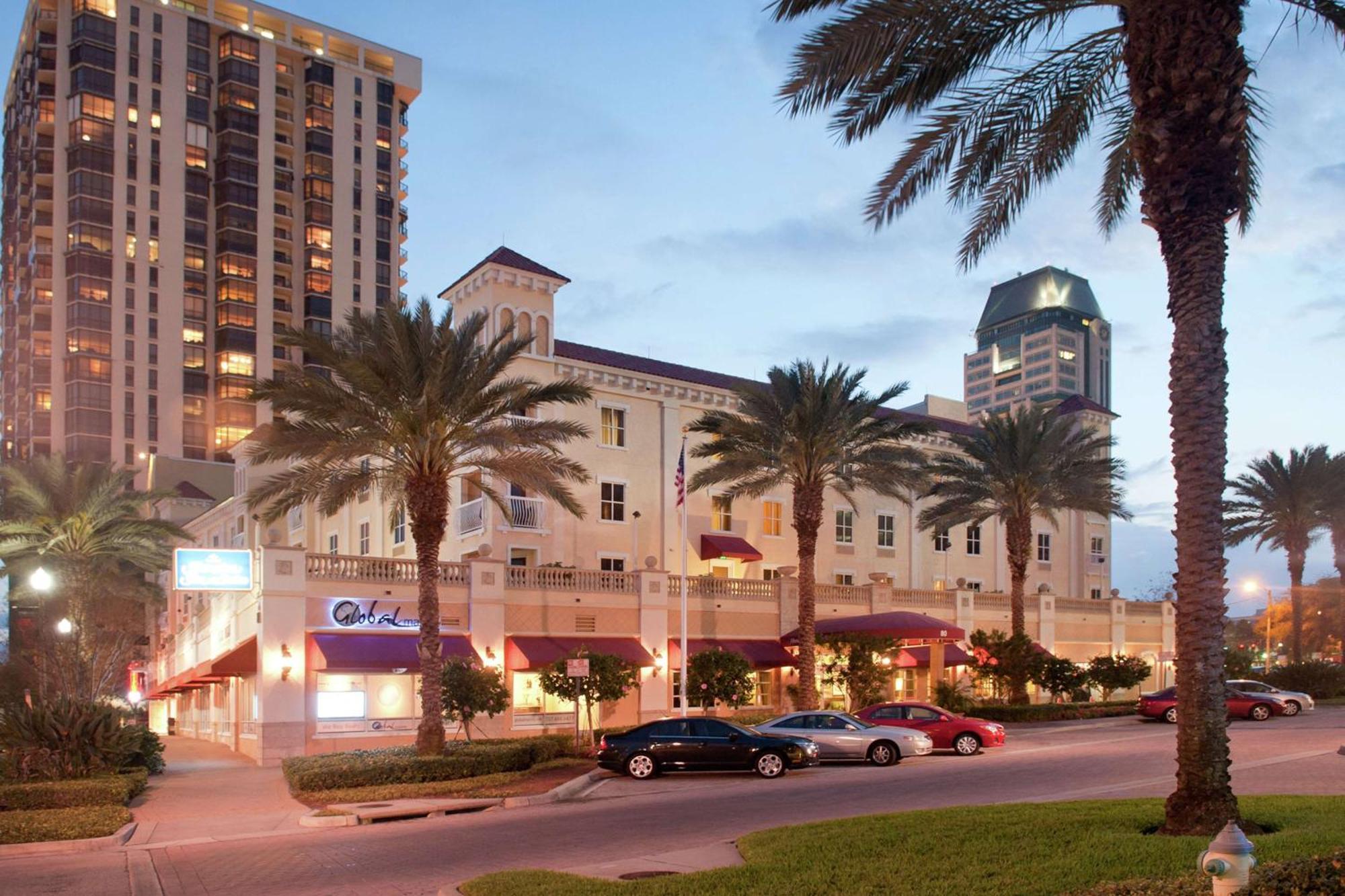 Hampton Inn & Suites St. Petersburg/Downtown Exterior foto